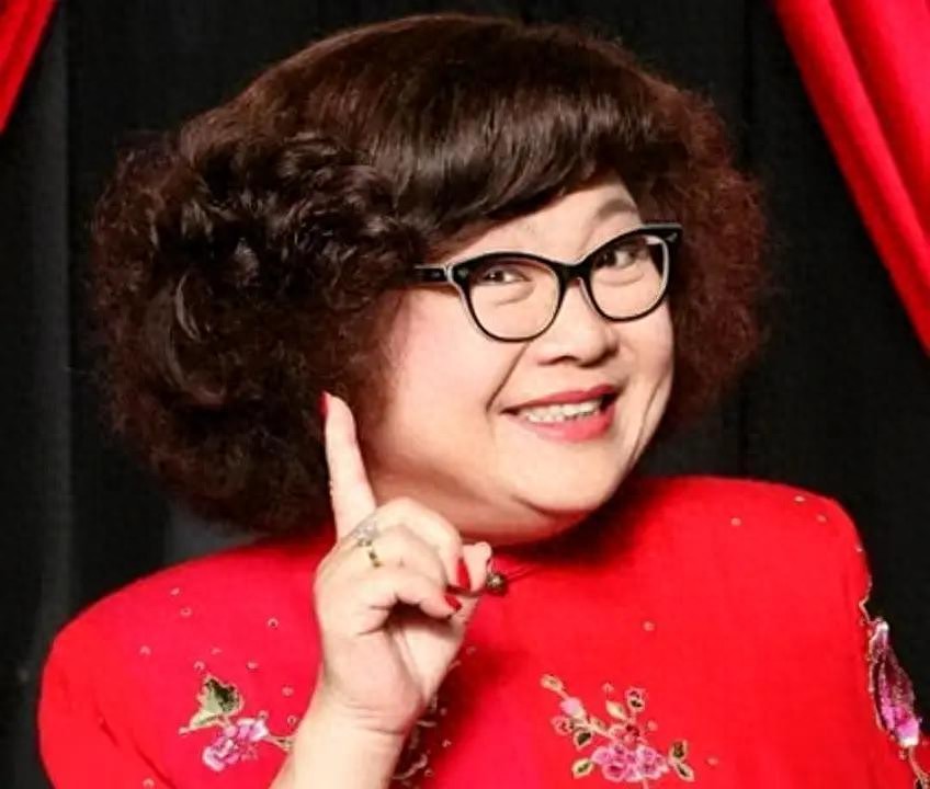 明星穷日子_娱乐圈最的明星_娱乐圈真实收入差距