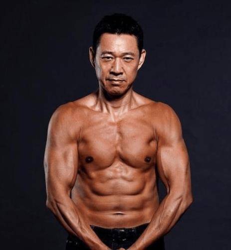 明星健身习惯_年轻人身材管理_娱乐圈 健身 明星