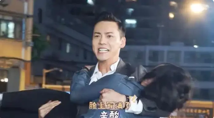 娱乐圈 健身  明星_陈伟霆健身尴尬_明星无效健身案例