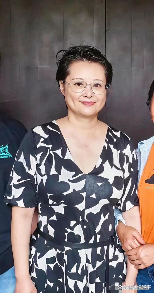 明星胖胖的一个女的_老演员女明星胖胖的那个_胖胖老女明星