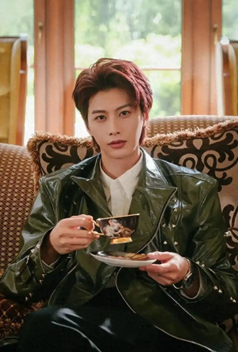 张雨绮代孕风波_金晨肇事逃逸事件_近期热点明星网红事件,