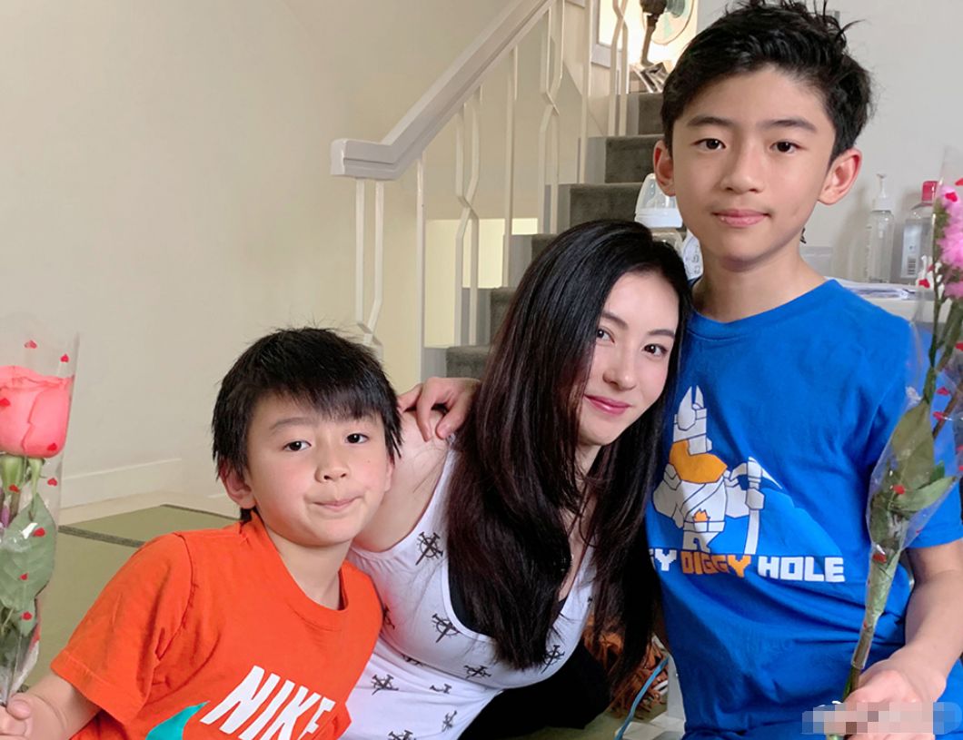 谢霆锋单亲家庭成长经历_谢霆锋父母离异_谢霆锋淡出娱乐圈