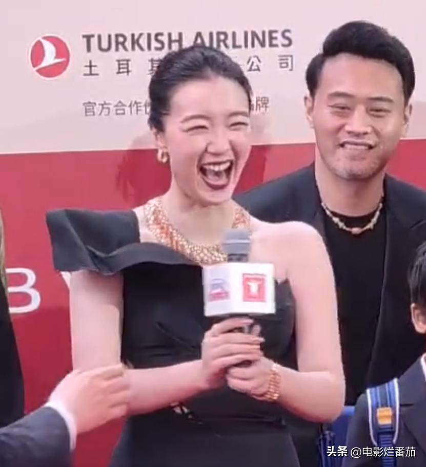 明星时尚穿搭评价_红毯造型分析_晚装女明星