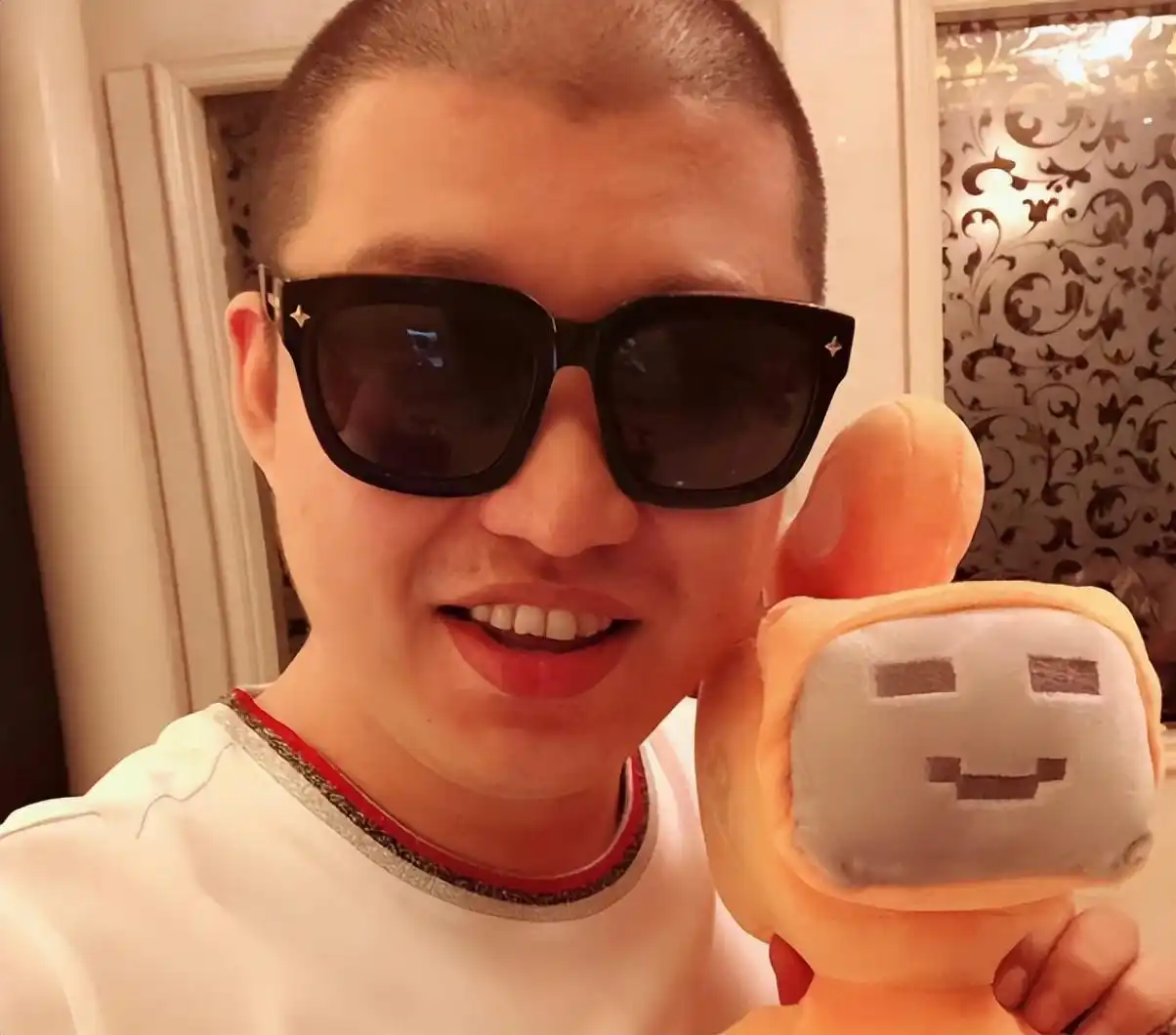 快手网红八卦天狼-_二驴怒怼八卦主播_ks平台八卦主播